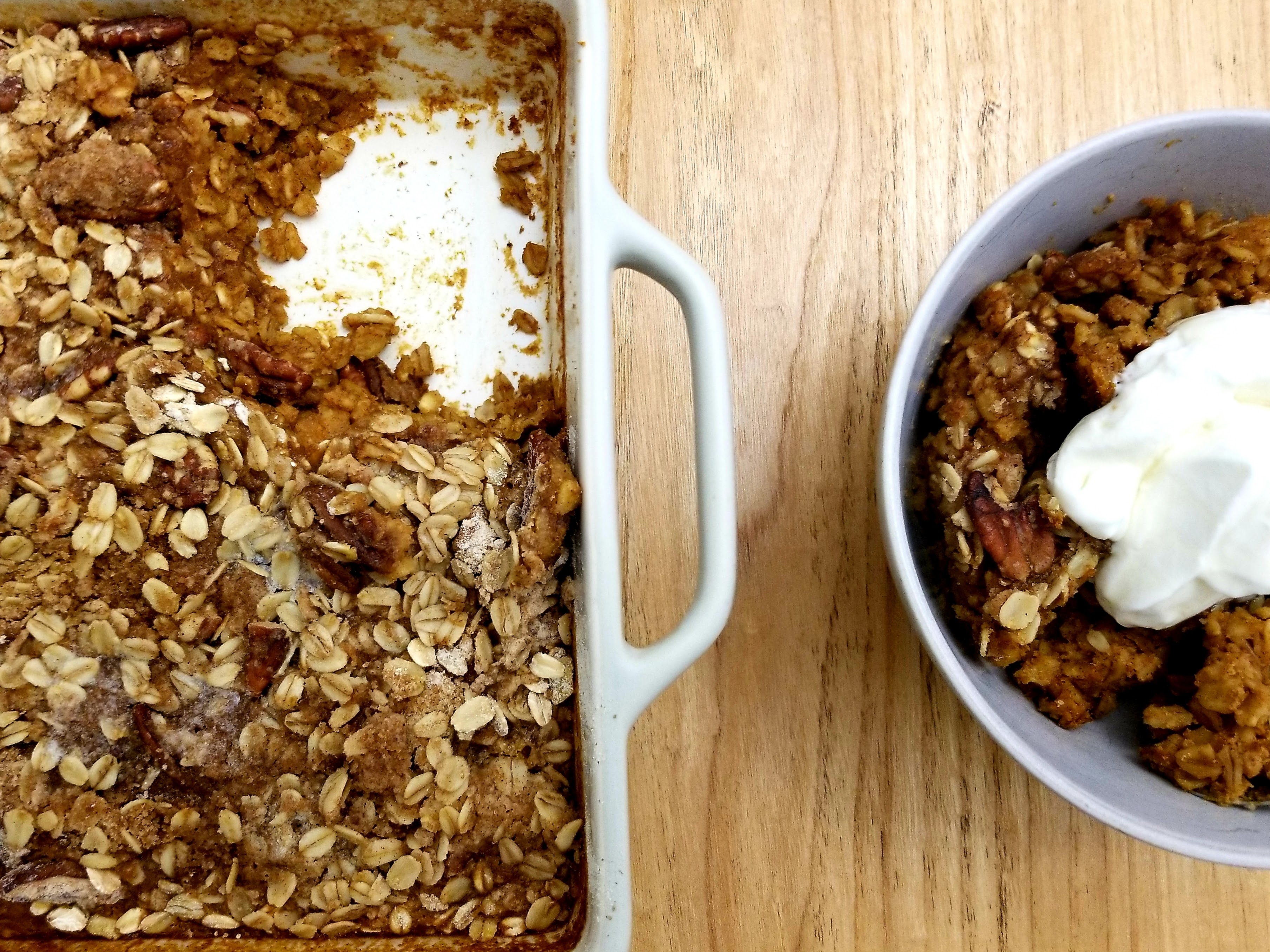 Pumpkin spice baked oatmeal with pecan streusel